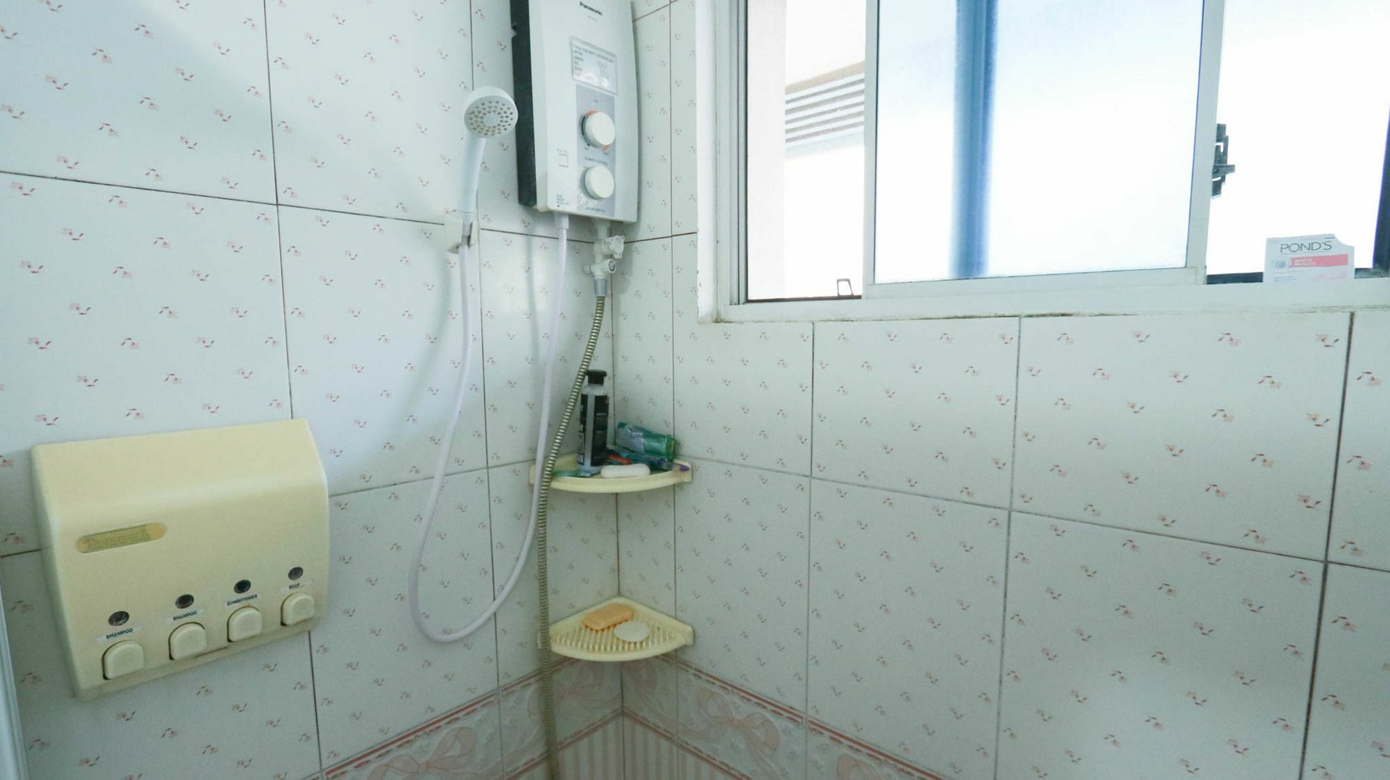 Guesthouse Storyshare Apas سيبو المظهر الخارجي الصورة